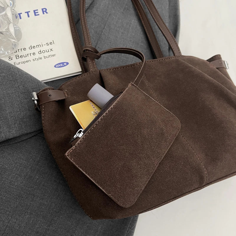 Schultertasche mit Innentasche