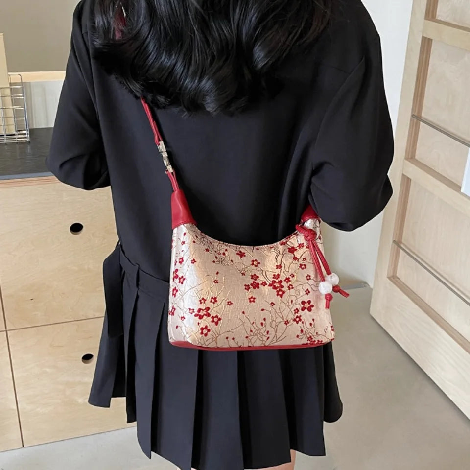Bestickte Mini Handtasche aus Seide im Hanfu-Stil