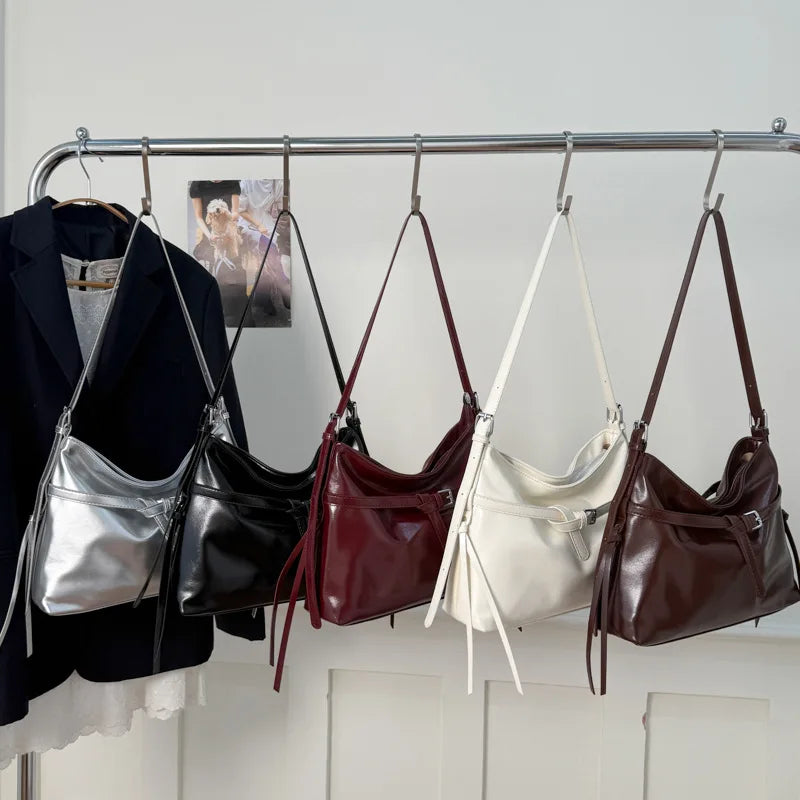 Elegante Schultertasche im koreanischen Stil