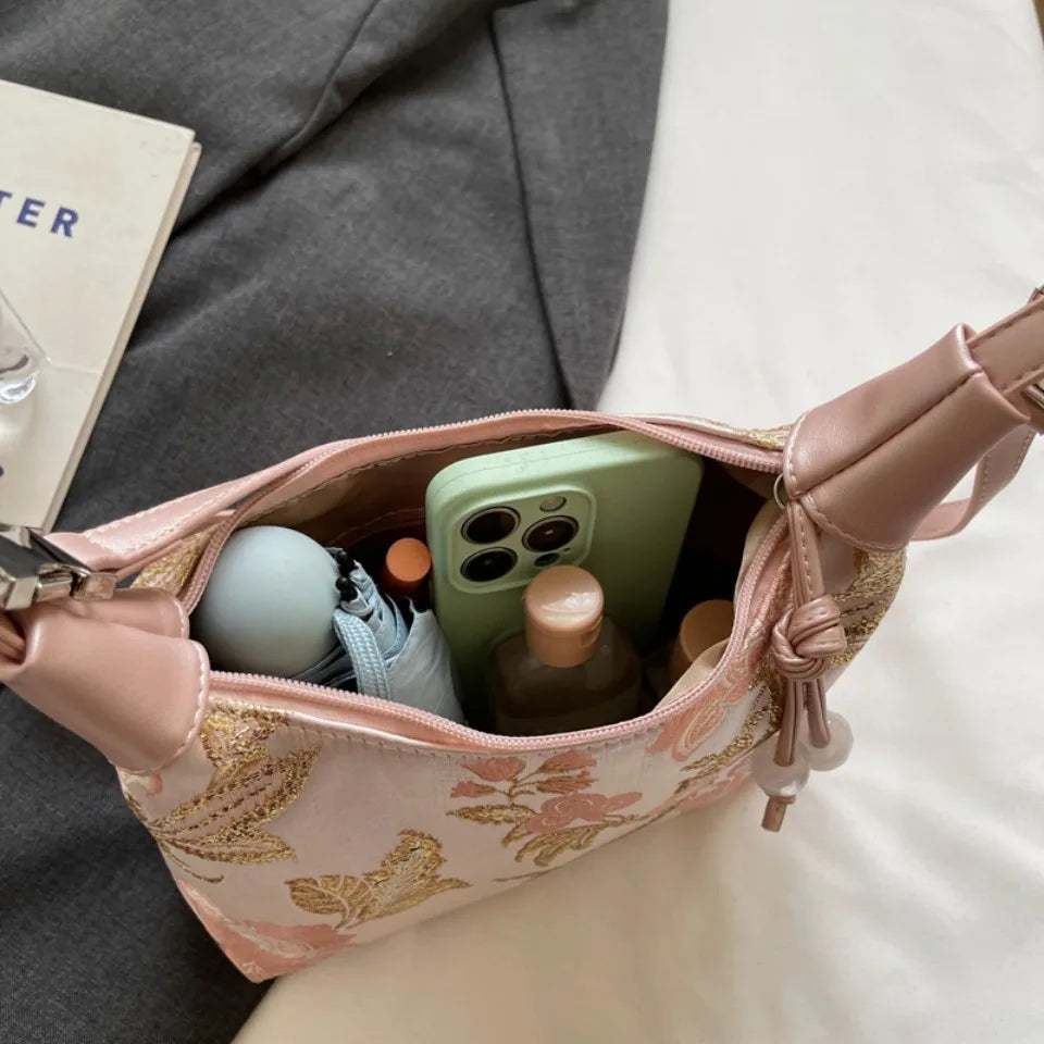 Bestickte Mini Handtasche aus Seide im Hanfu-Stil